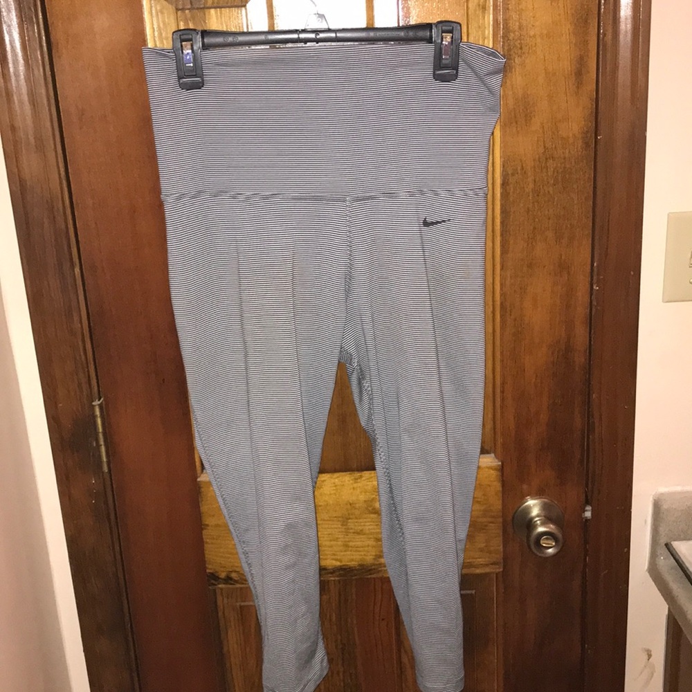 Nike Dri Fit Capris